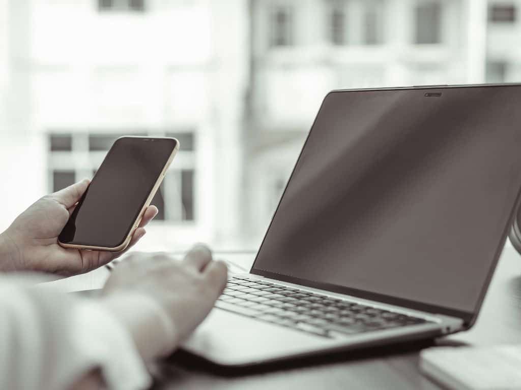 Salg og marketing: Hemmelighederne bag succesfuld B2B-strategi